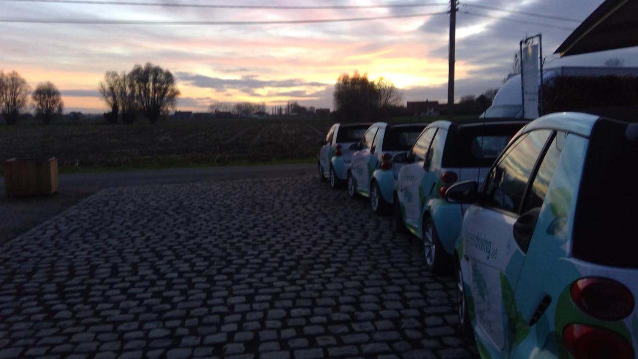 De Steenakker Hansbeke Luaran gambar