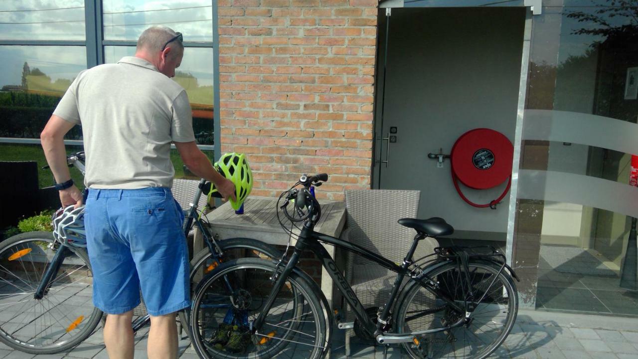 De Steenakker Hansbeke Luaran gambar